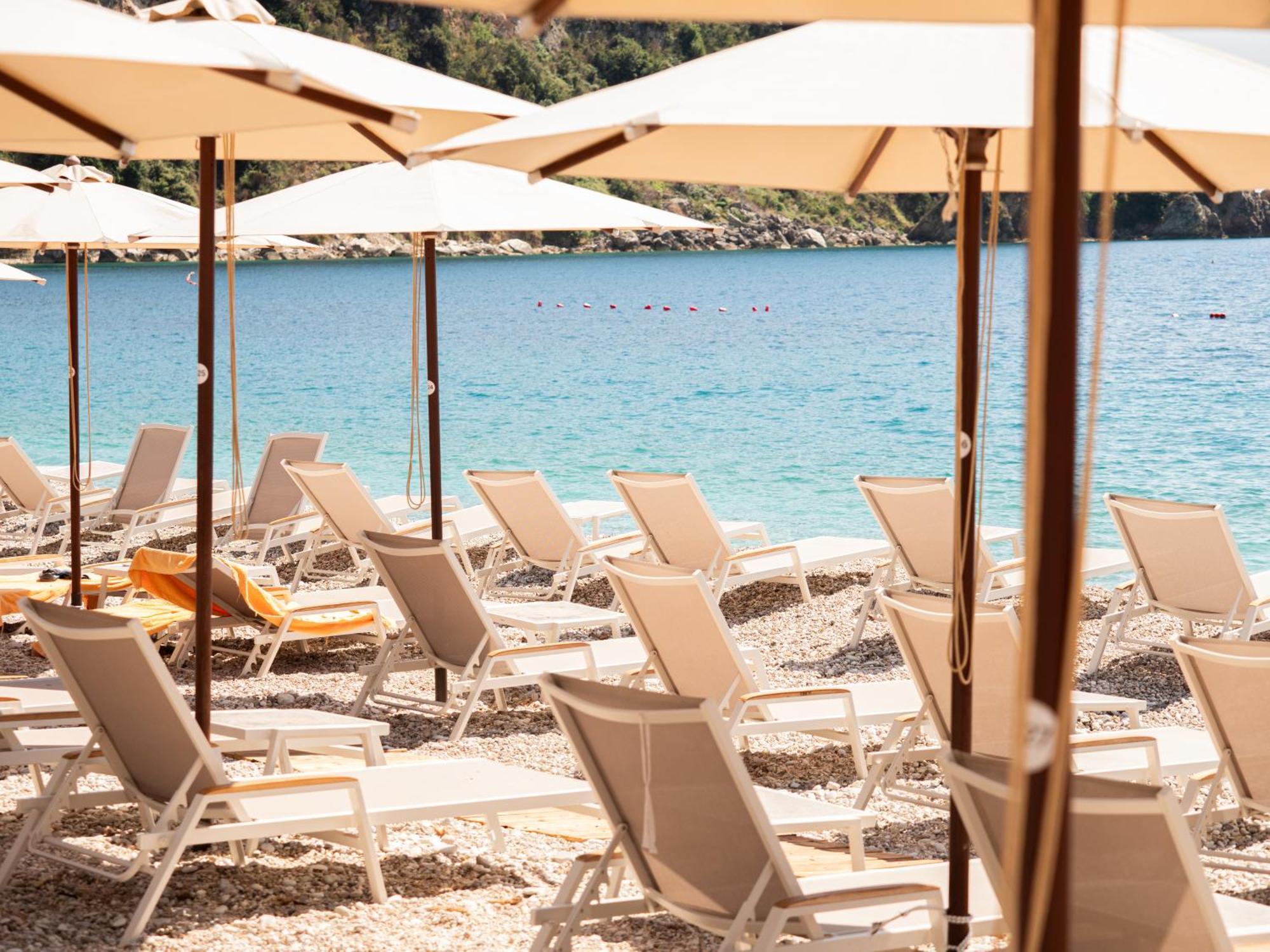 Nia Boutique By Rapo's 4* Himare